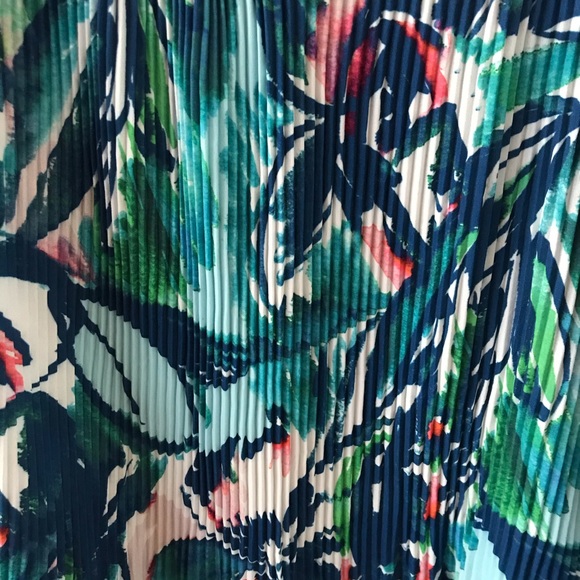 Gianni Bini Floral Off the shoulder accordion too - Picture 6 of 11